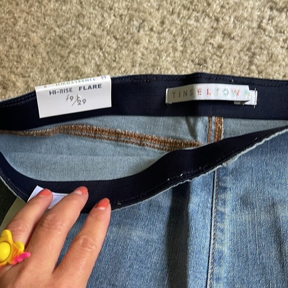 Tinseltown Jeans - Picture 4 of 5